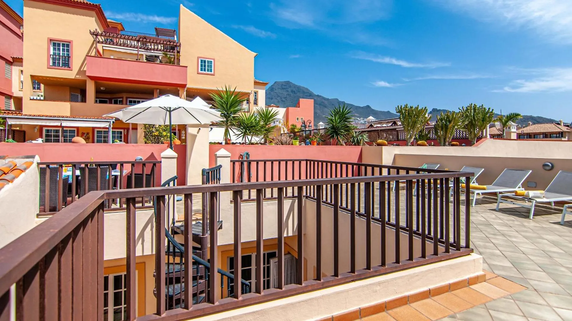 Luxury 3 Bedroom Apartment With Sea View Solarium Costa Adeje